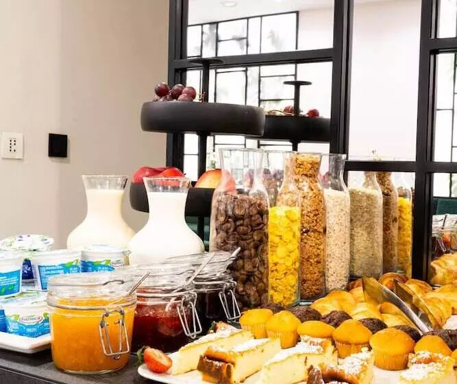 Fotos del hotel Ascot Premium:  16