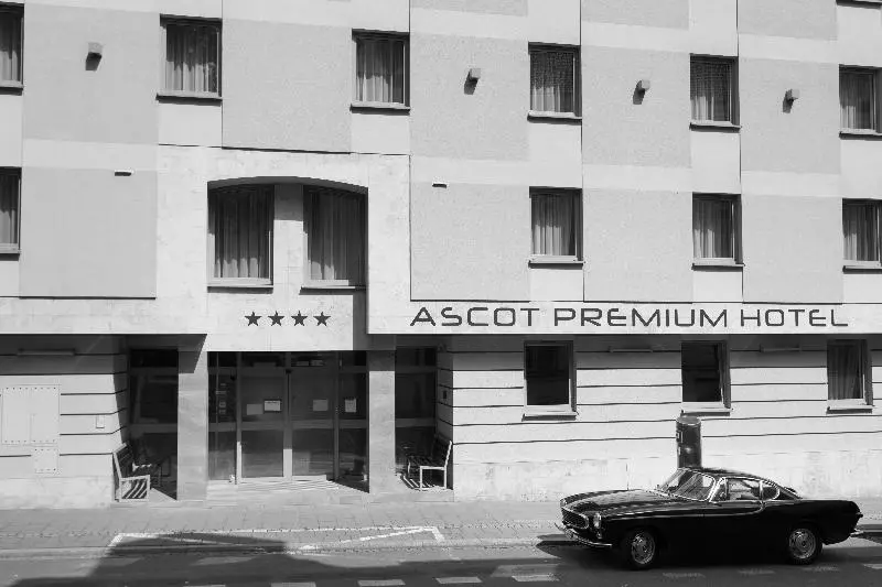 Fotos del hotel Ascot Premium:  41