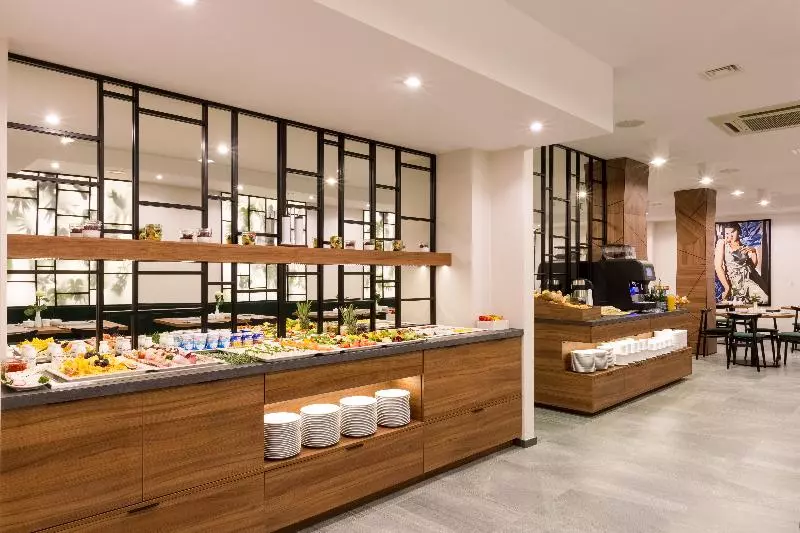 Fotos del hotel Ascot Premium:  35