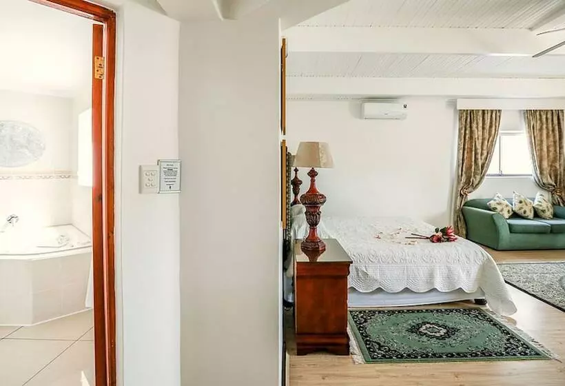 Misty Waves Boutique