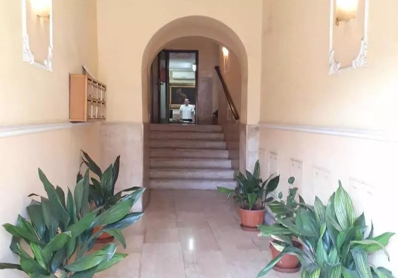 Fotos del hotel Colosseo Rooms Imperial Rome:  7