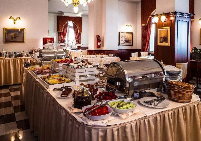 Fotos del hotel Savoy:  7