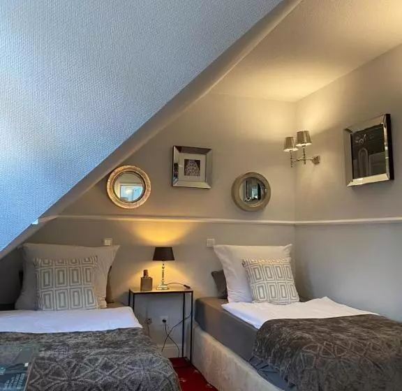 Fotos del hotel Villa Emilia:  24