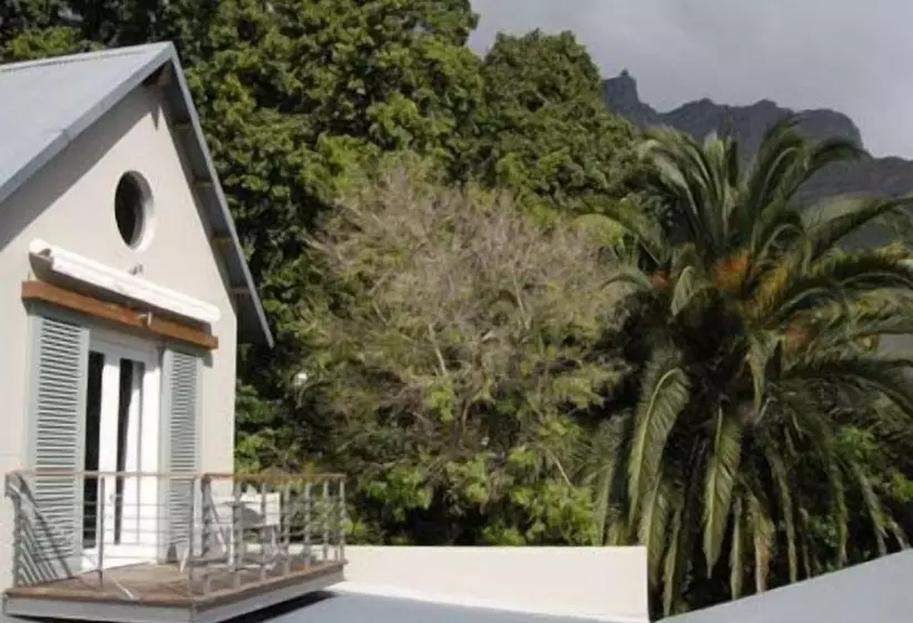 Fotos del hotel Four Rosmead Boutique Guesthouse:  12