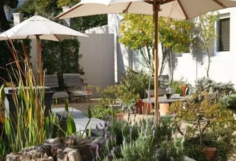 Fotos del hotel Four Rosmead Boutique Guesthouse:  7