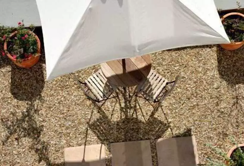 Fotos del hotel Four Rosmead Boutique Guesthouse:  13