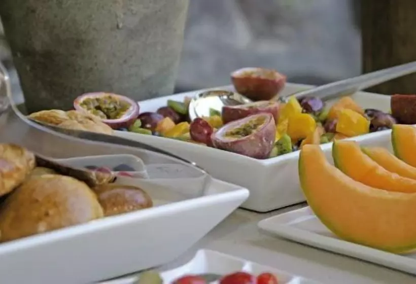 Fotos del hotel Four Rosmead Boutique Guesthouse:  15