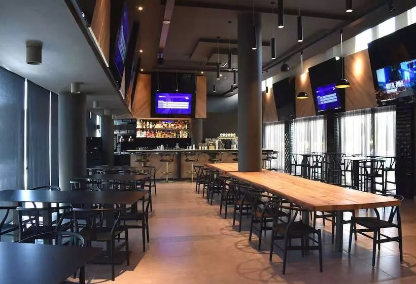 Fotos del hotel Mayfair:  3