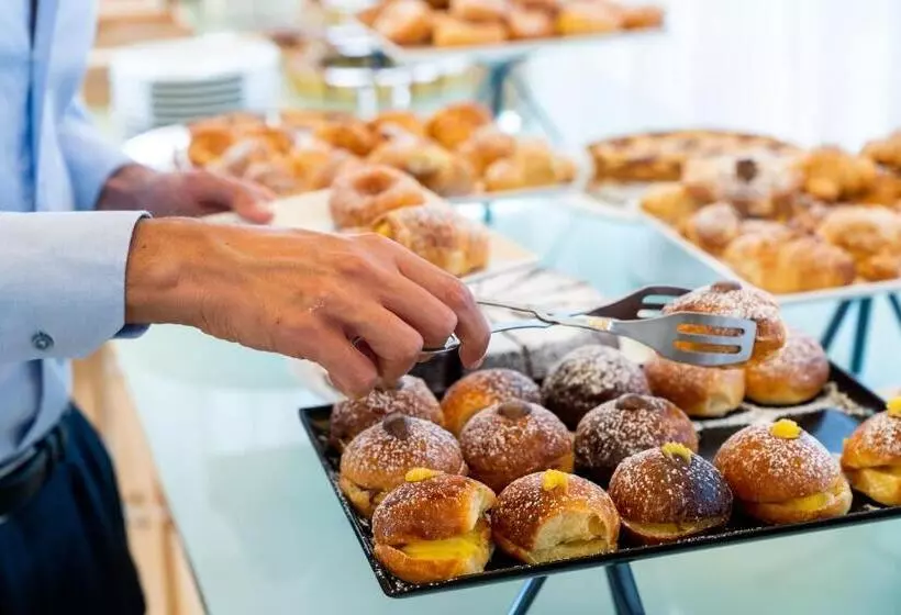 Fotos del hotel Leonessa:  12