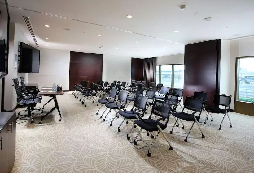 Fotos del hotel Metropolitan Hotel Dubai:  6