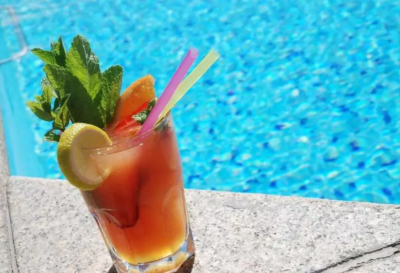 Fotos del hotel Stefania Boutique  By The Beach:  2