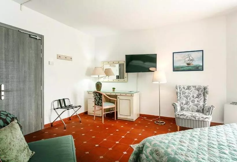 Fotos del hotel Stefania Boutique  By The Beach:  17