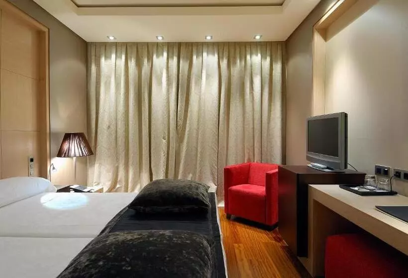 Fotos del hotel Vincci Frontaura:  9