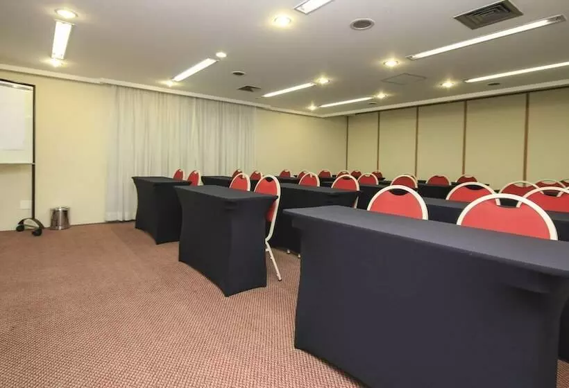 Fotos del hotel Bienal Suítes:  24