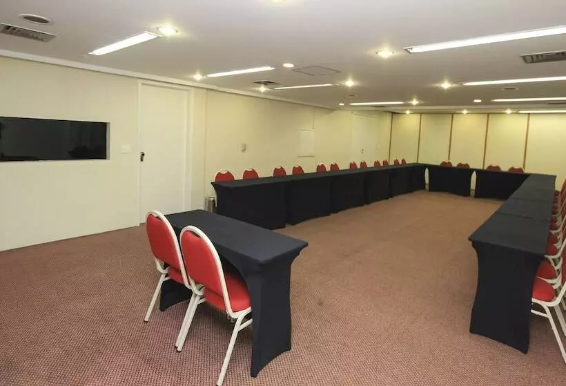 Fotos del hotel Bienal Suítes:  18