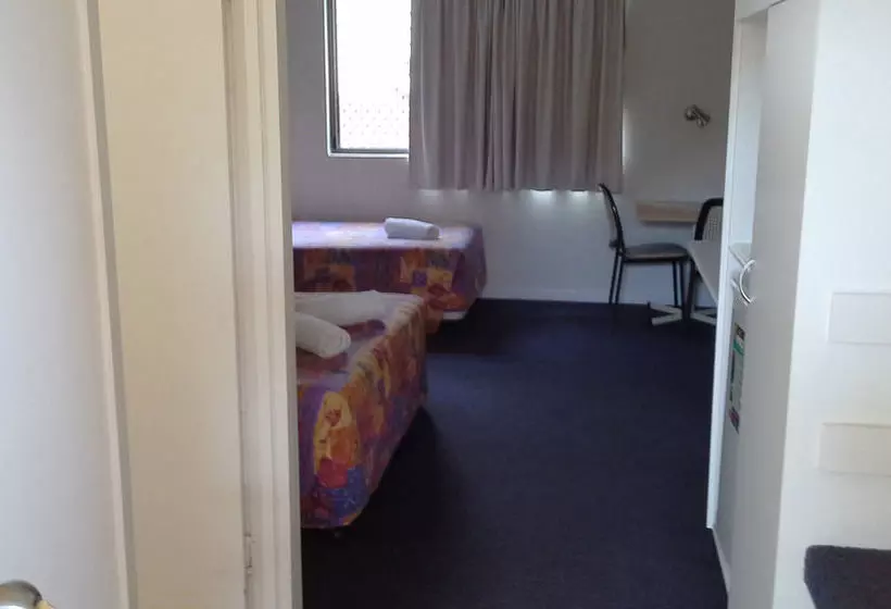 Fotos del hotel Cluden Park Motor Inn:  20