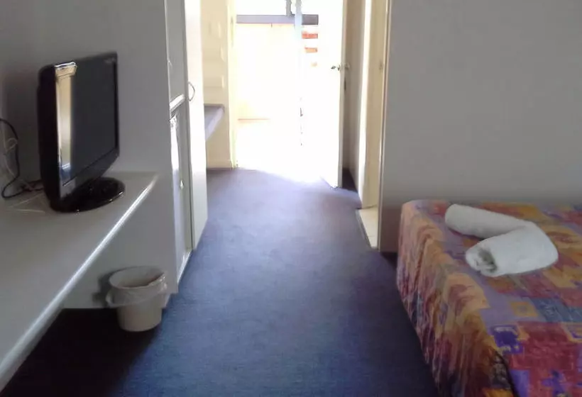 Fotos del hotel Cluden Park Motor Inn:  24