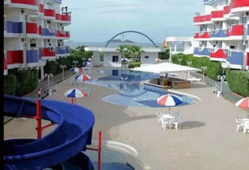 Ingleses Holiday Resort  111