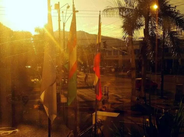 Fotos del hotel Metropolis Plaza Cali:  5