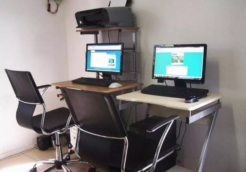 Fotos del hotel Beachfront Apartments On Trinity Beach:  6