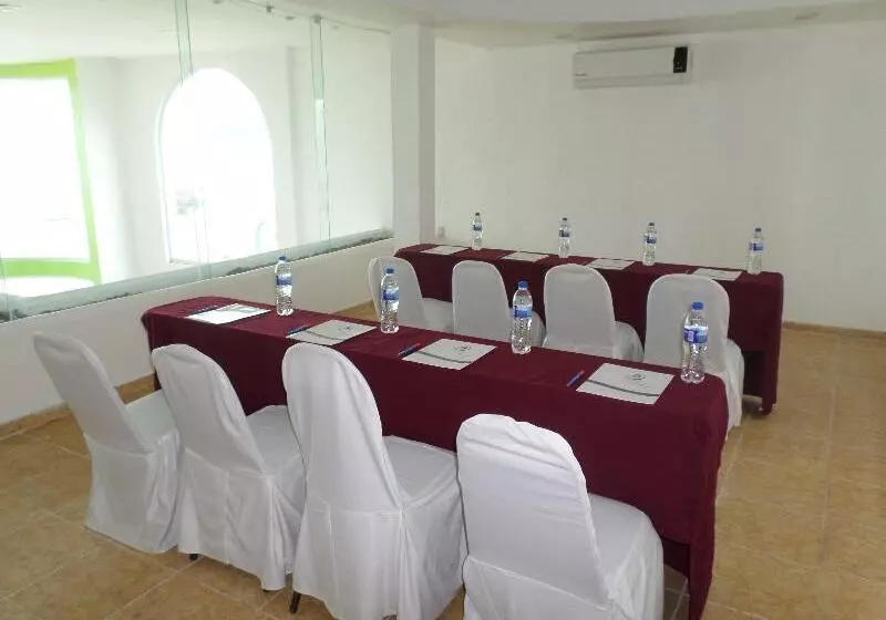 Fotos del hotel Suites Mediterraneo:  5