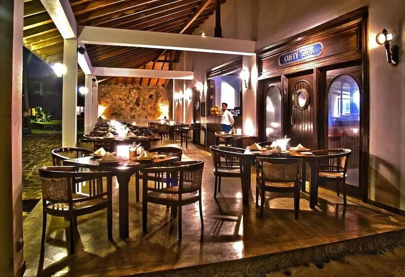 Fotos del hotel Weligama Bay Resort  Level 1 Safe & Secure:  3