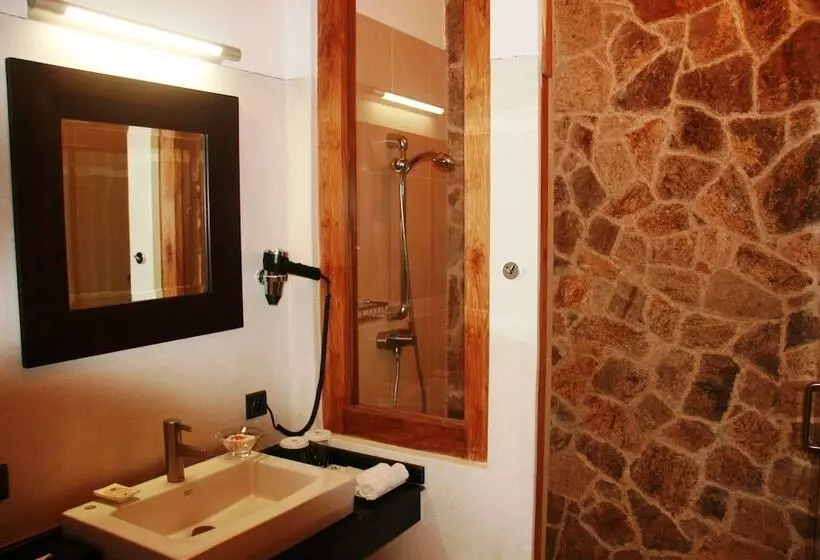 Fotos del hotel Weligama Bay Resort  Level 1 Safe & Secure:  14