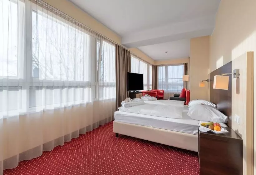 Fotos del hotel Azimut  City South Berlin:  21