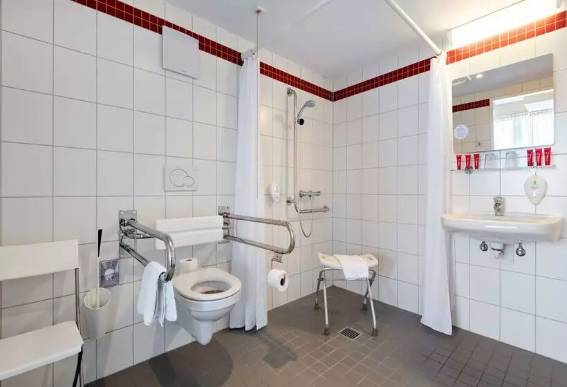 Fotos del hotel Azimut  City South Berlin:  17