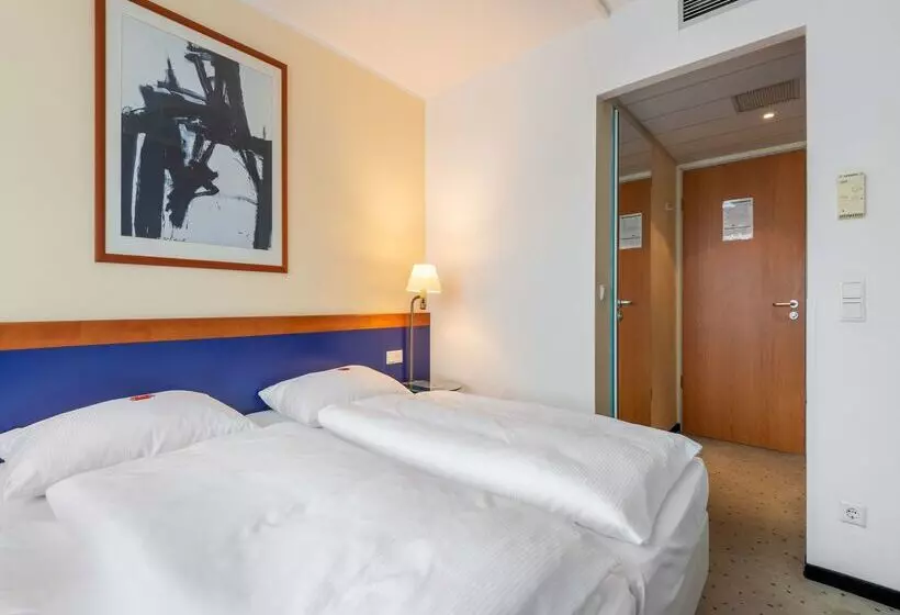 Fotos del hotel Azimut  City South Berlin:  18