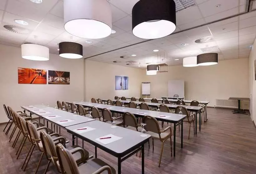 Fotos del hotel Azimut  City South Berlin:  5