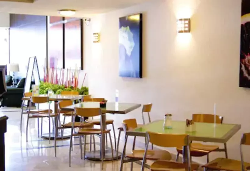 Fotos del hotel Hotel Madero Express:  5