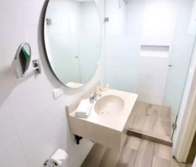 Fotos del hotel Hotel Madero Express:  15