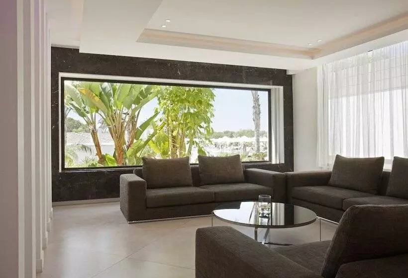 Fotos del hotel Christofinia:  7