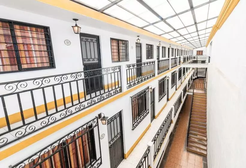 Fotos del hotel Meson De Carolina:  4