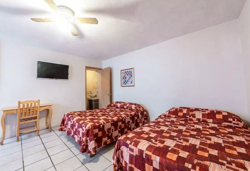 Fotos del hotel Meson De Carolina:  15