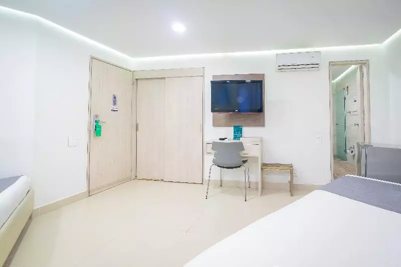 Fotos del hotel Ayenda Leuroz 1259:  15