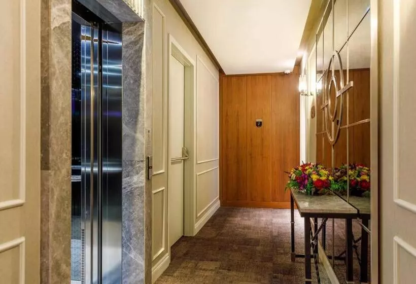 Fotos del hotel Amiral Palace:  21