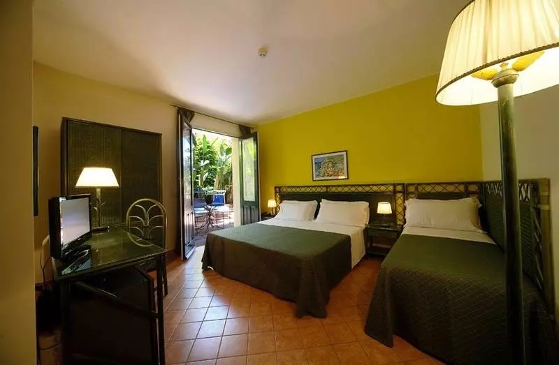 Fotos del hotel Baia Delle Sirene:  11