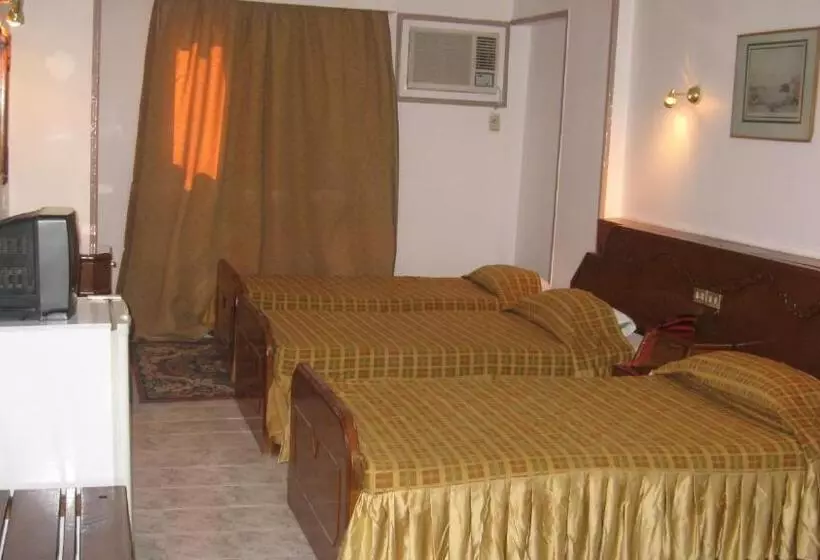 Fotos del hotel Sara:  2