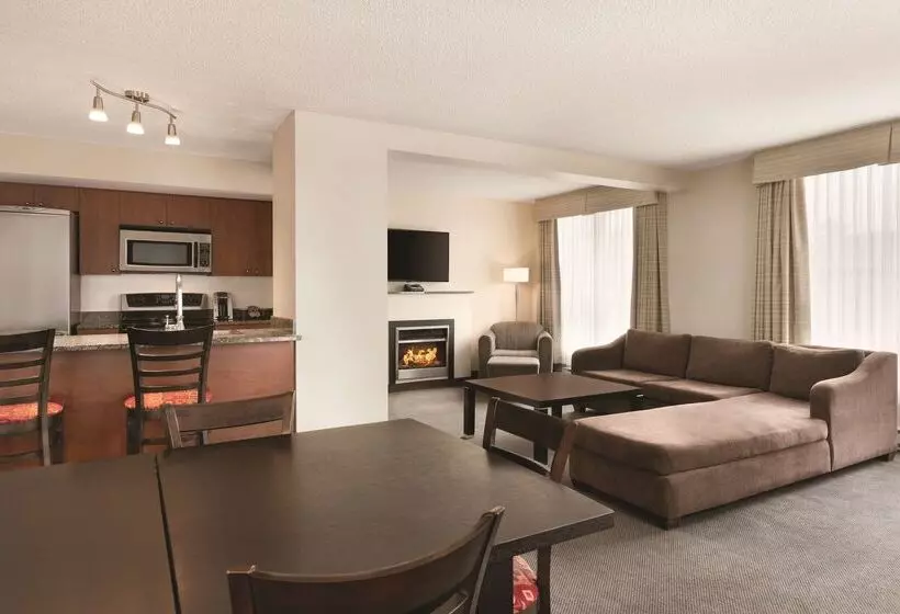 Fotos del hotel Embassy Suites By Hilton - Montreal:  26