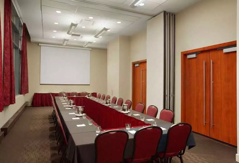 Fotos del hotel Embassy Suites By Hilton - Montreal:  7