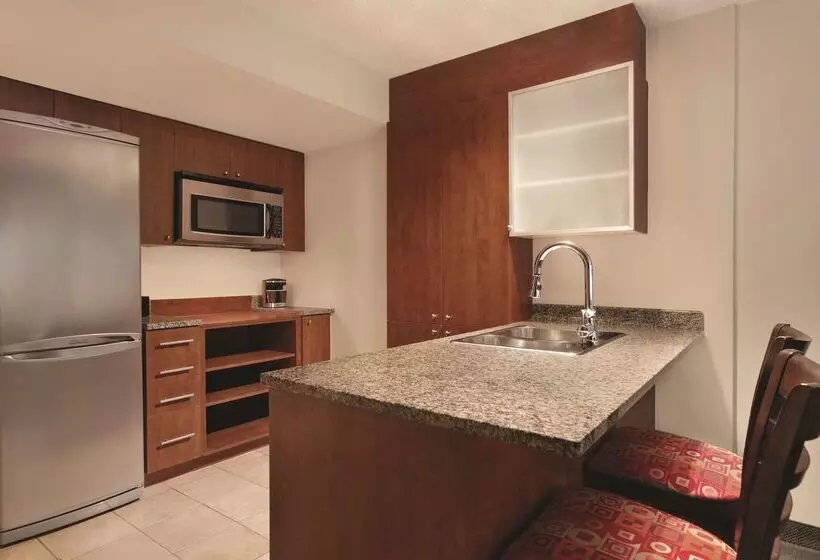 Fotos del hotel Embassy Suites By Hilton - Montreal:  8