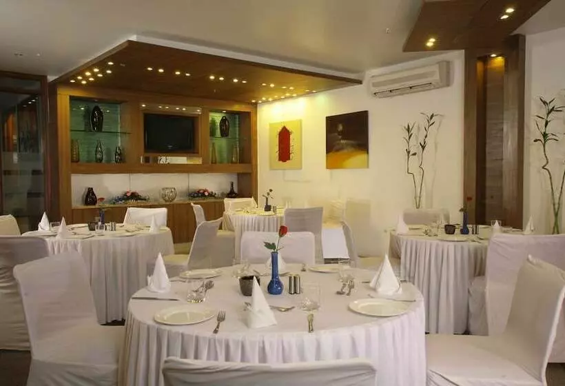 Fotos del hotel Jüsta Panchsheel Park:  2