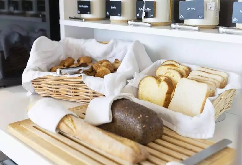 Fotos del hotel Made In Louise:  11