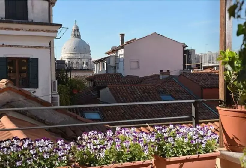 Fotos del hotel Dell'opera:  7