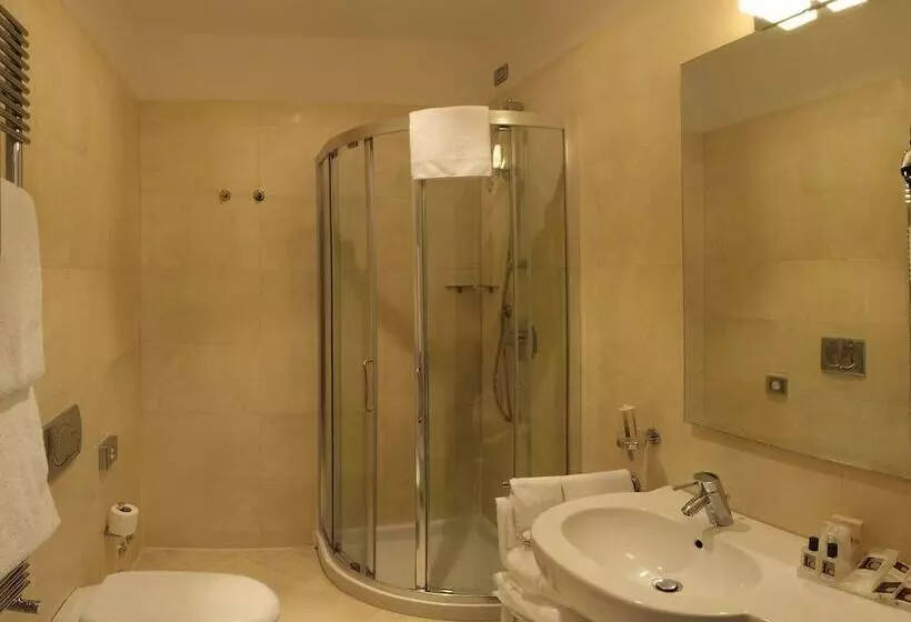 Fotos del hotel Dell'opera:  12