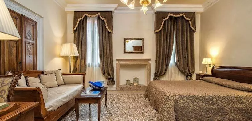 Fotos del hotel Dell'opera:  23