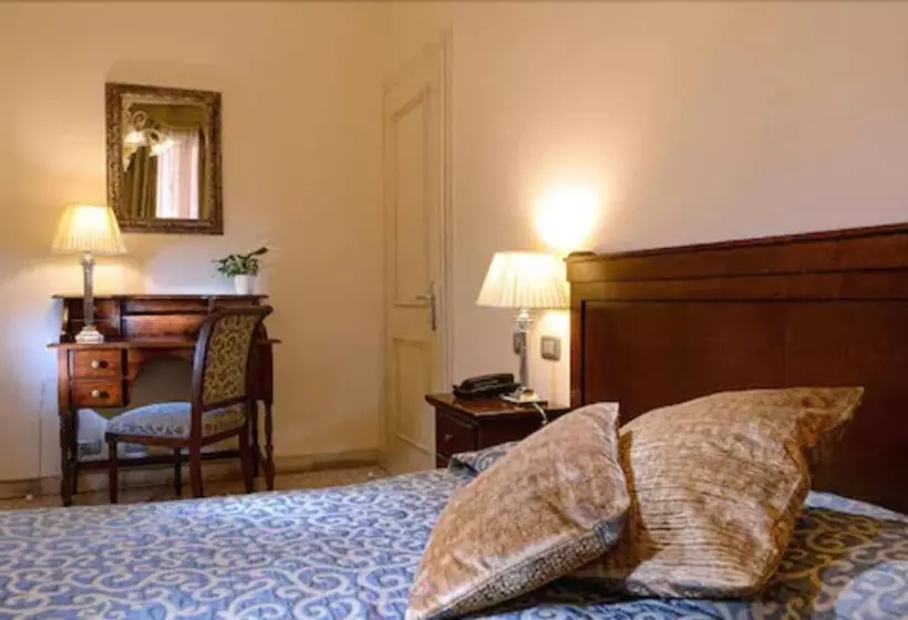 Fotos del hotel Dell'opera:  14