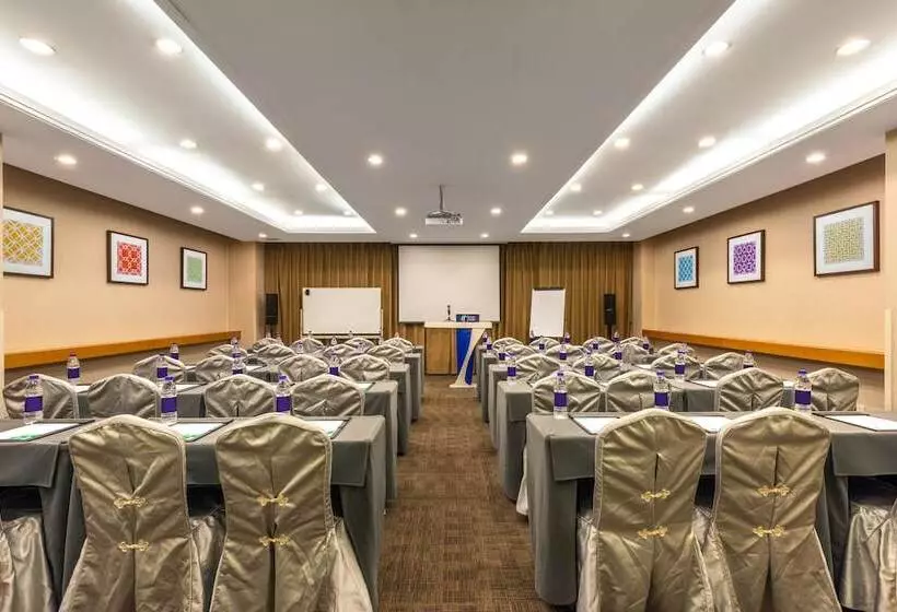 Fotos del hotel Holiday Inn Express Beijing Shangdi, An Ihg:  10